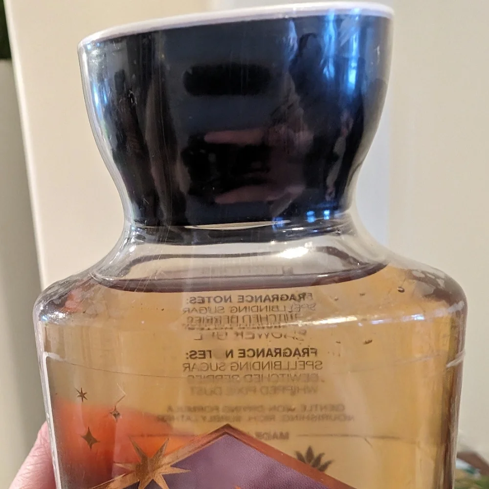 PRIDE MONTH DISCOUNT🌈 Enchanted Candy Potion" Shower Gel by Bath&Body Works - Picture 3 of 3